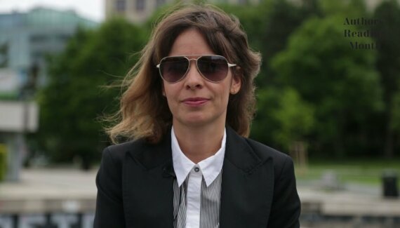 Den třetí. Do festivalového vlaku naskakuje Petr Váša a Mária Modrovich